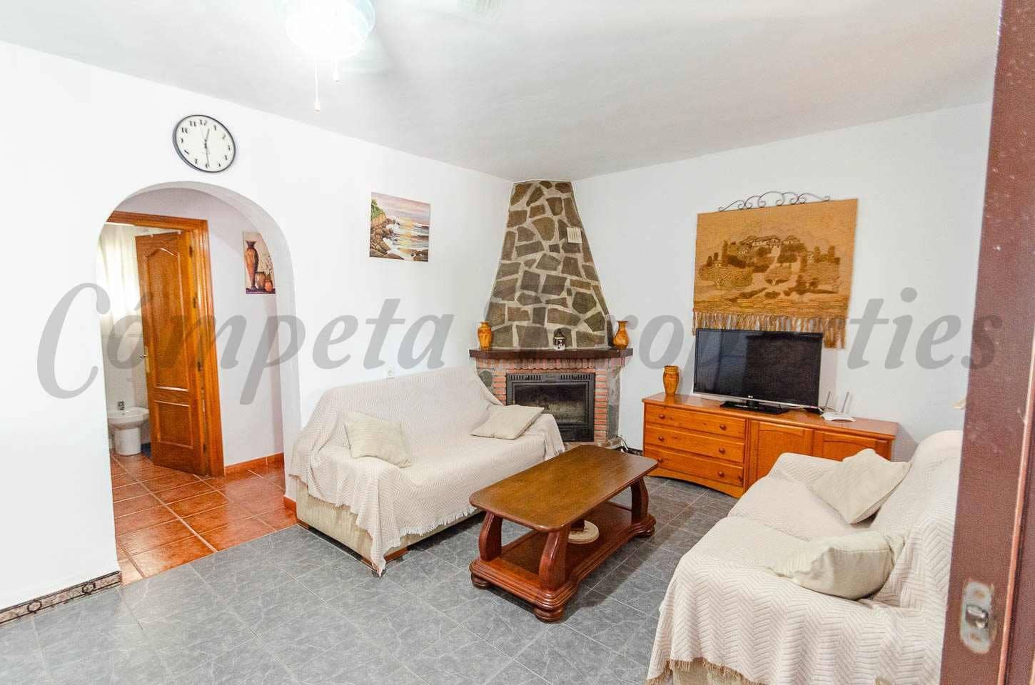 2 soverom Finca/Herregård til leie i Competa med svømmebasseng - € 850 (Ref: 10075857)