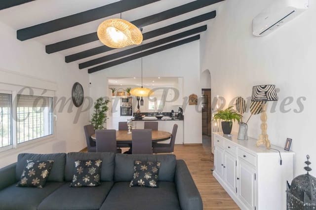 4 quarto Quinta/Casa Rural para arrendar em Torrox Pueblo, Torrox com piscina - 880 € (Ref: 10075859)