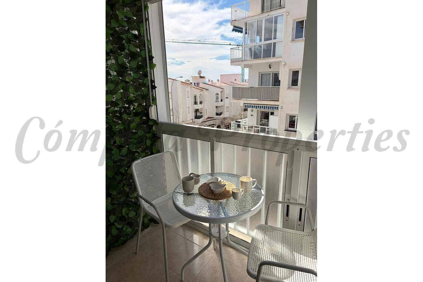 Appartement de 1 chambre à louer à Nerja avec piscine - 600 € (Ref: 10075861)