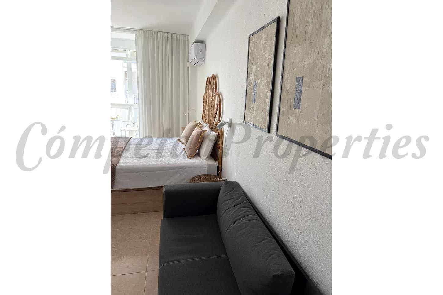 Appartement de 1 chambre à louer à Nerja avec piscine - 600 € (Ref: 10075861)