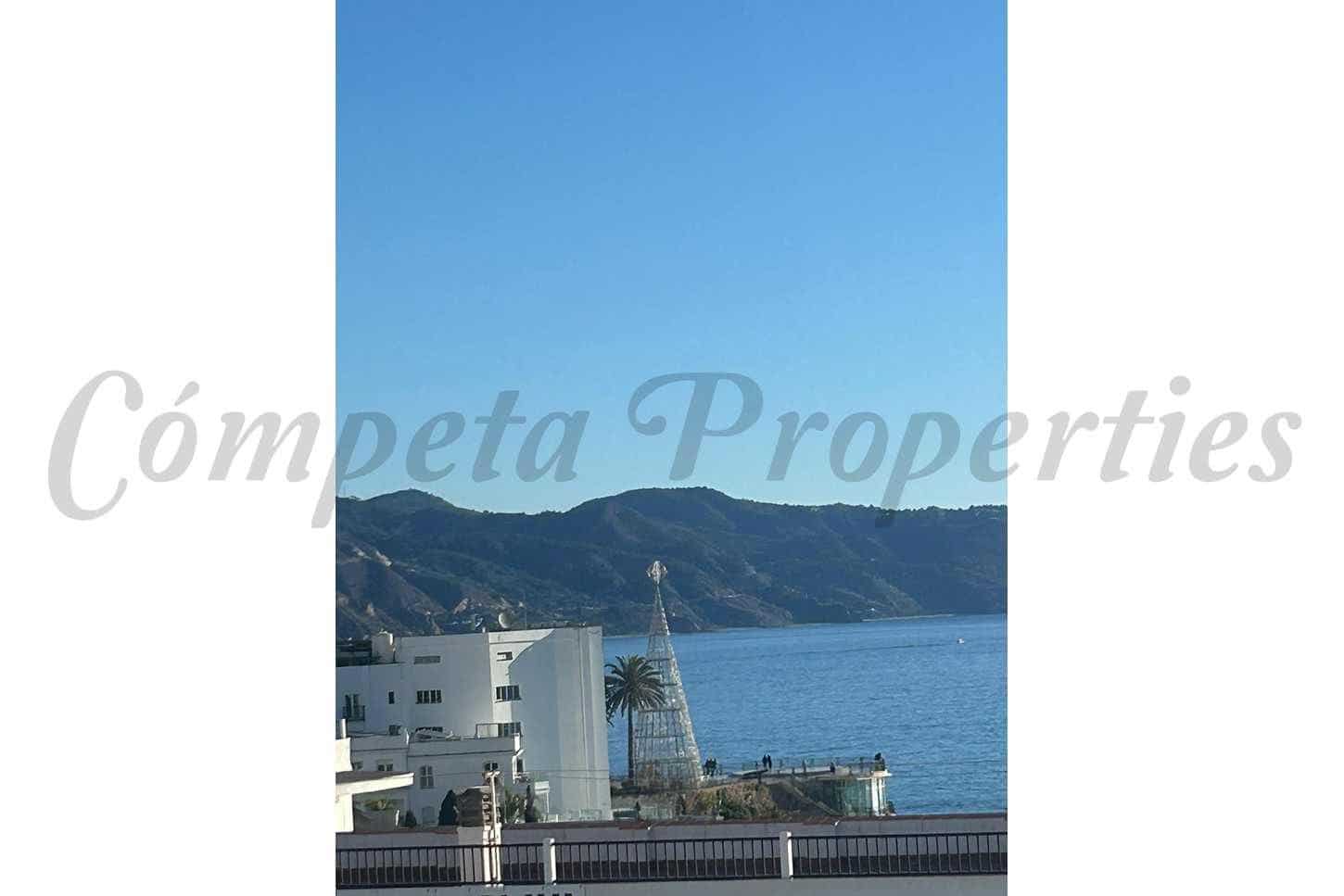 Appartement de 1 chambre à louer à Nerja avec piscine - 600 € (Ref: 10075861)