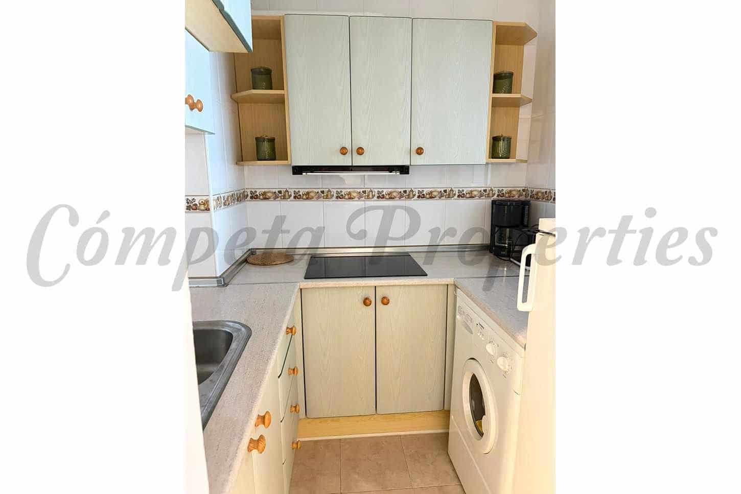 Appartement de 1 chambre à louer à Nerja avec piscine - 600 € (Ref: 10075861)