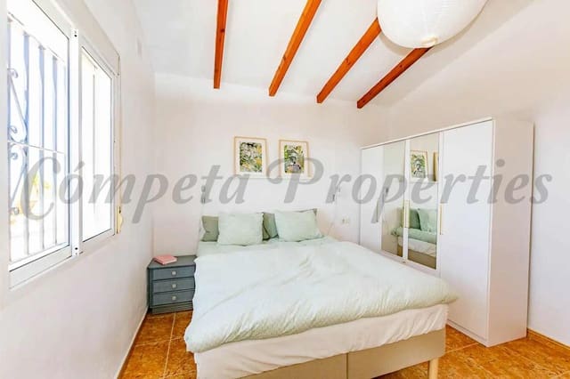 3 quarto Quinta/Casa Rural para arrendar em Torrox com piscina garagem - 1 500 € (Ref: 10075871)