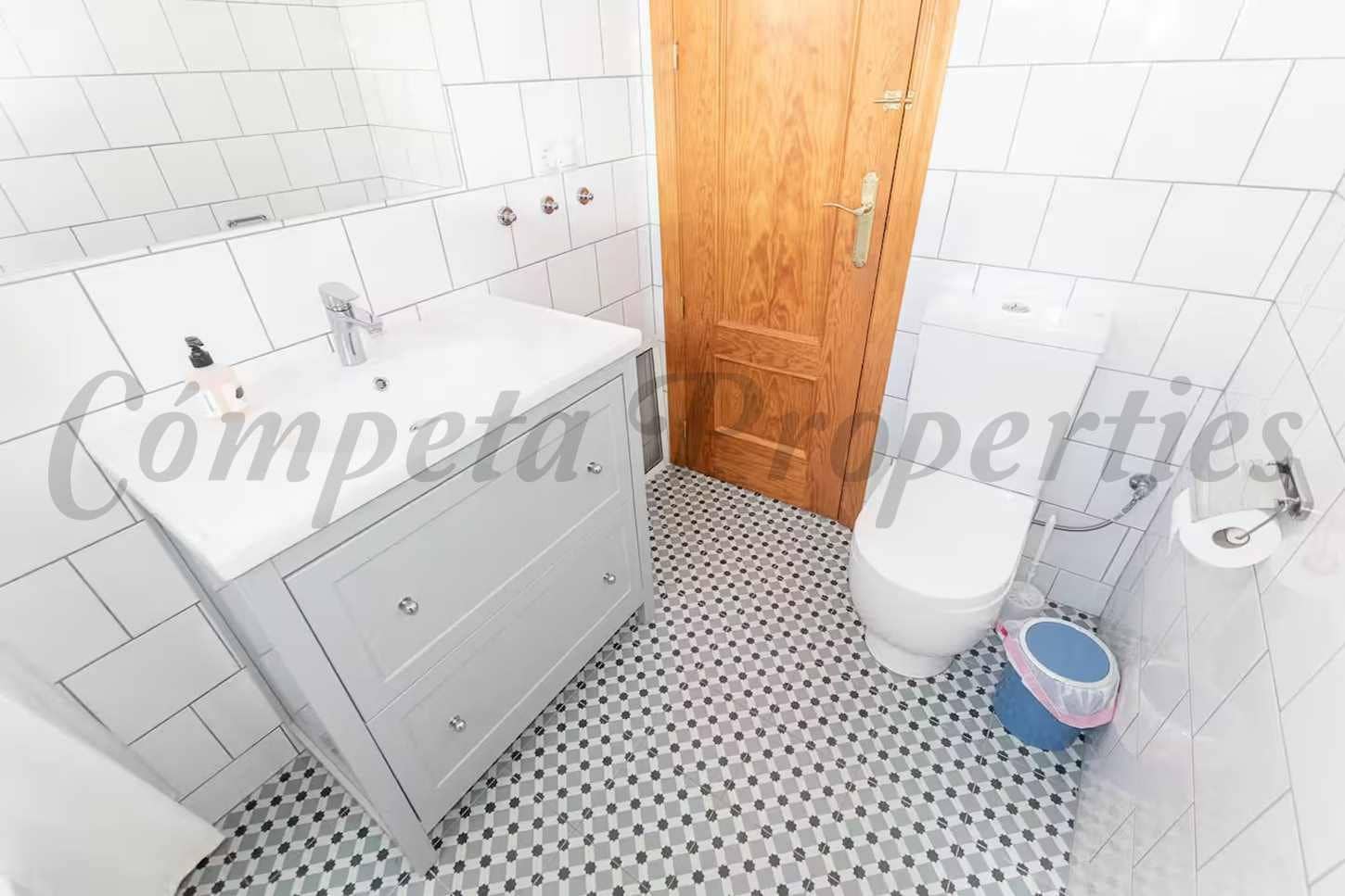 3 soveværelse Finca/Landehus til leje i Torrox med swimmingpool garage - € 1.500 (Ref: 10075871)