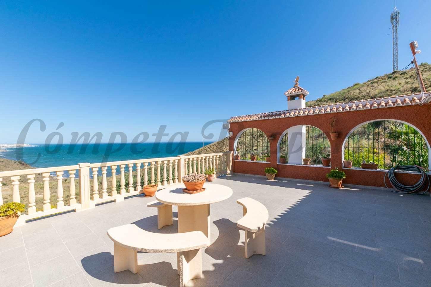 4 soveværelse Finca/Landehus til salg i Lagos med swimmingpool - € 550.000 (Ref: 10075876)