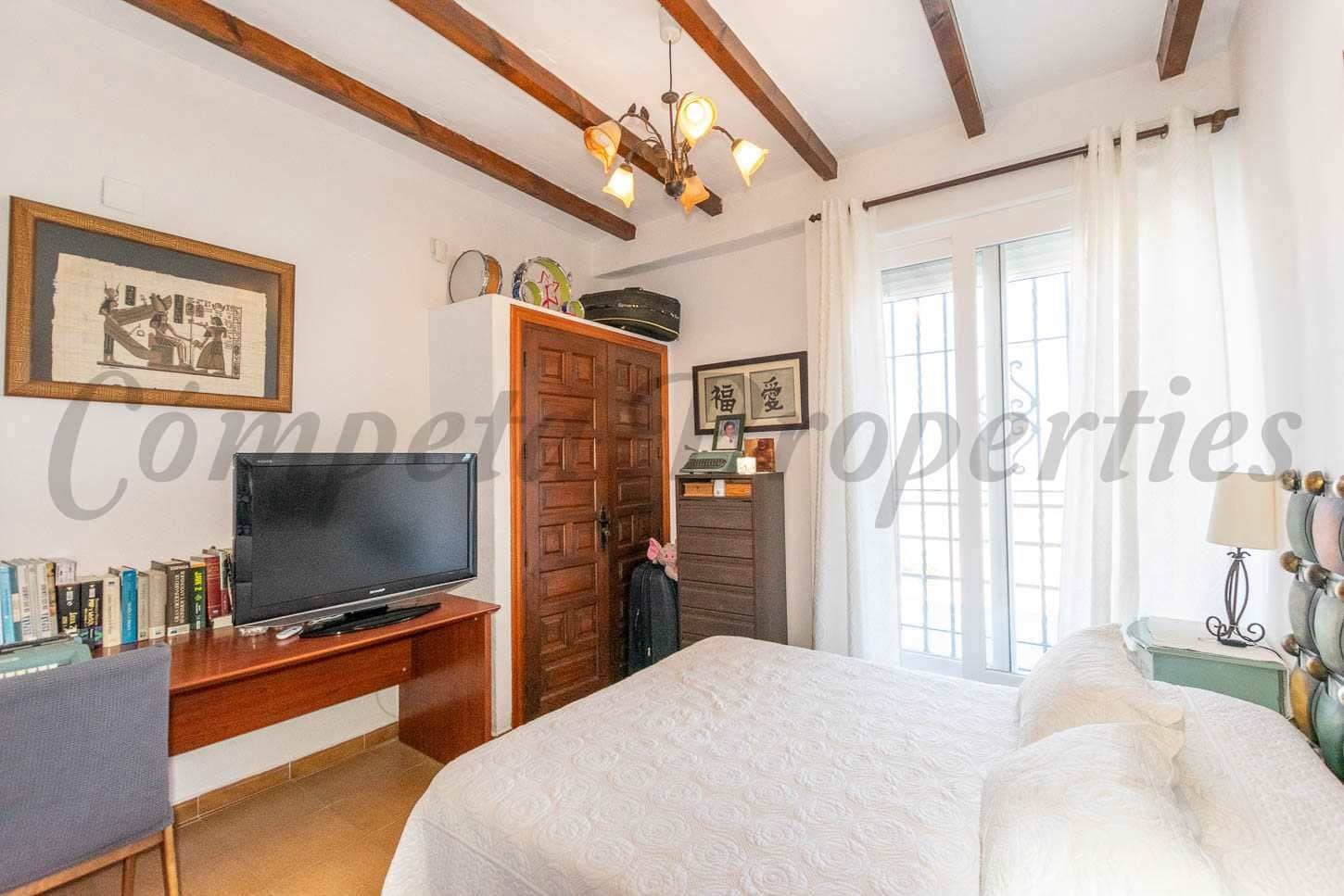 4 soveværelse Finca/Landehus til salg i Lagos med swimmingpool - € 550.000 (Ref: 10075876)