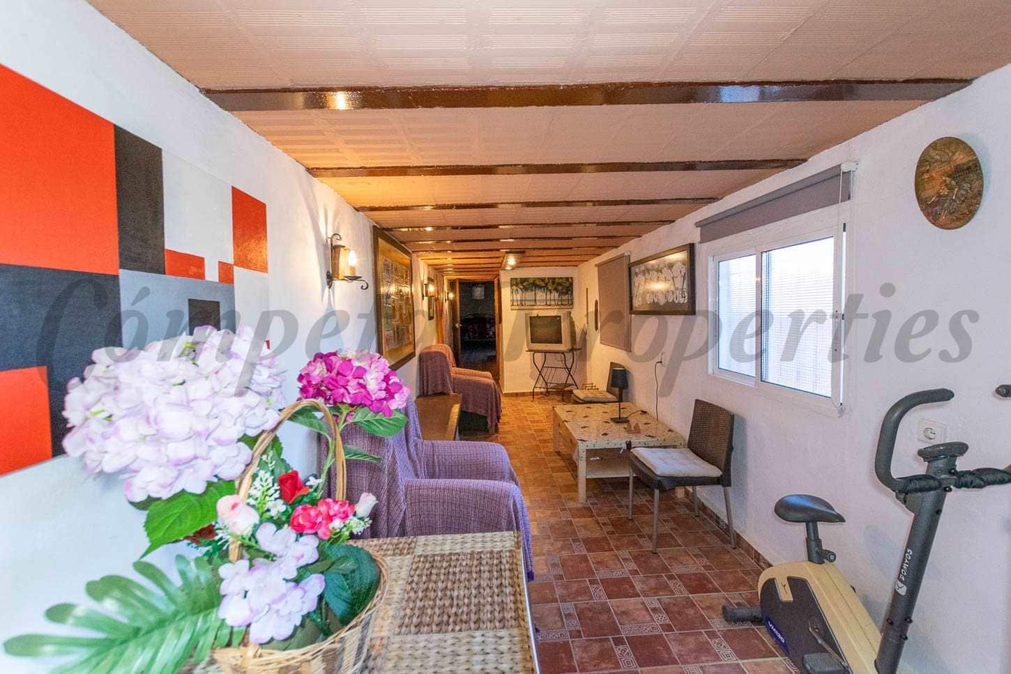 4 soveværelse Finca/Landehus til salg i Lagos med swimmingpool - € 550.000 (Ref: 10075876)