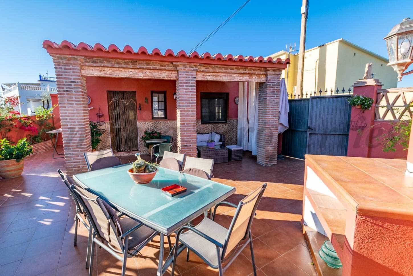 2 quarto Quinta/Casa Rural para arrendar em Torrox com piscina - 1 000 € (Ref: 10075883)