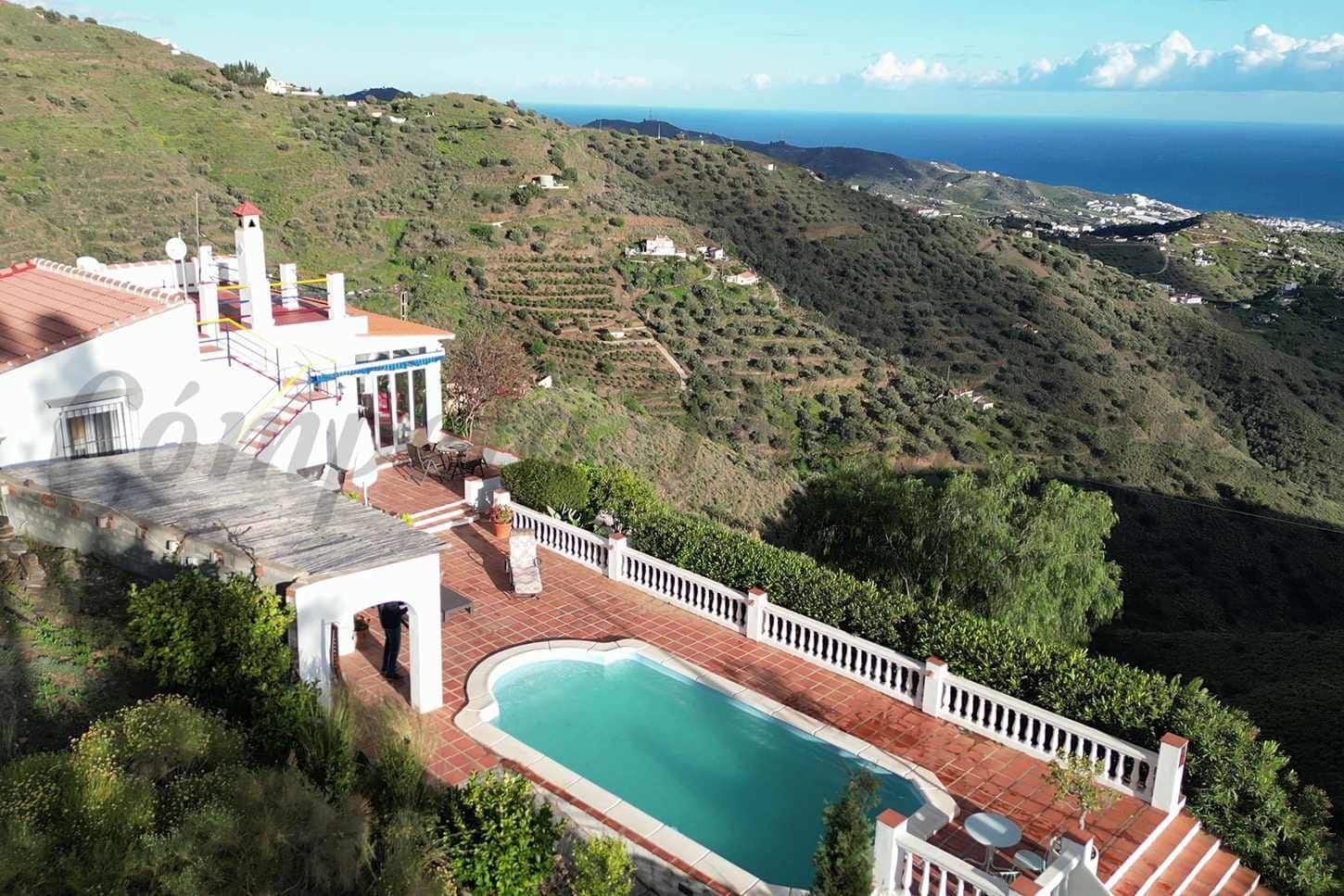 3 camera da letto Finca/Casa di Campagna da affittare in Torrox con piscina garage - 1.875 € (Rif: 10075884)