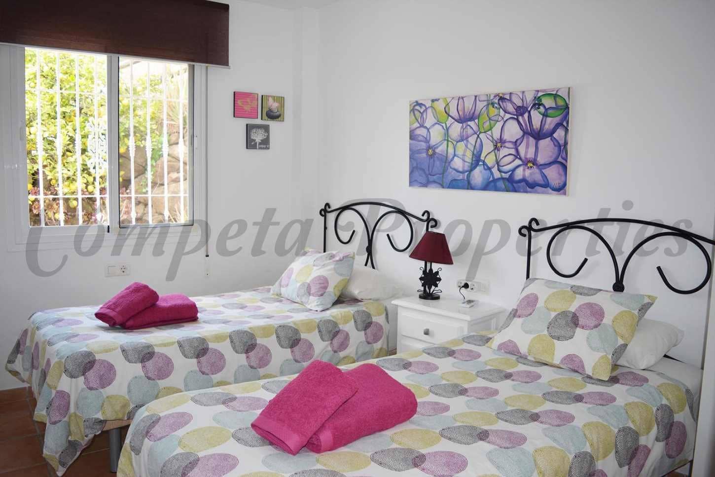 Finca/Maison de Campagne de 2 chambres à louer à Torrox avec piscine garage - 1 175 € (Ref: 10075887)