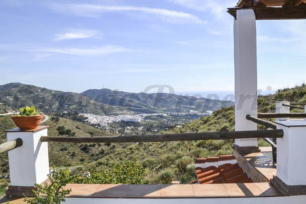 3 quarto Quinta/Casa Rural para arrendar em Torrox com piscina garagem - 1 440 € (Ref: 10075889)