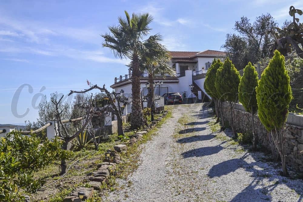 3 quarto Quinta/Casa Rural para arrendar em Torrox com piscina garagem - 1 440 € (Ref: 10075889)
