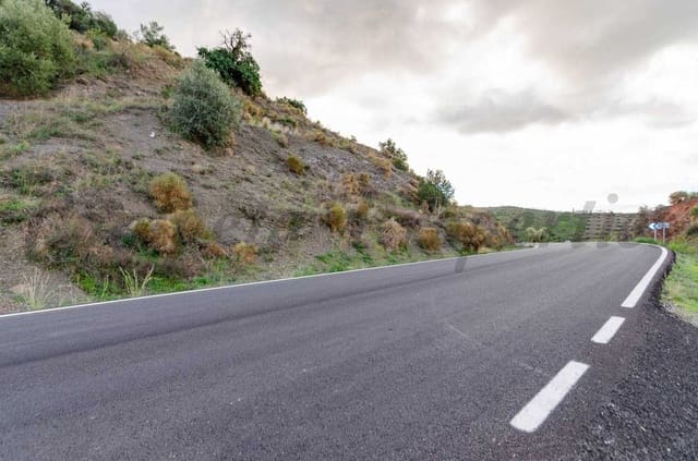 Terre non Aménagée à vendre à Salares - 30 000 € (Ref: 10075901)