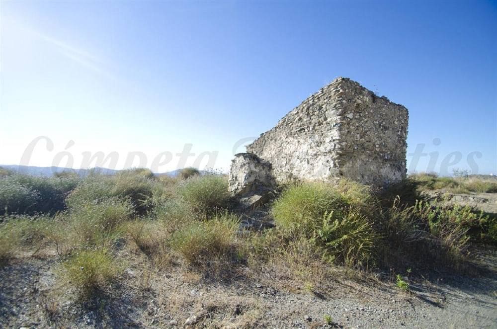 Ubebygd land til salgs i Sedella - € 169 000 (Ref: 10075918)