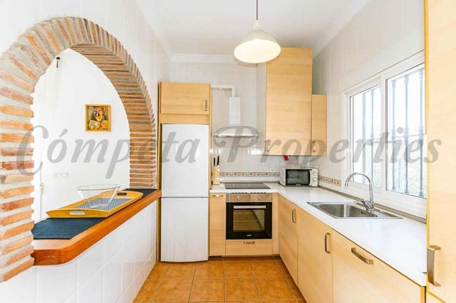 2 soverom Finca/Herregård til salgs i Cómpeta med svømmebasseng - € 1 200 (Ref: 10075927)
