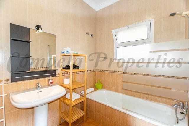 2 soverom Finca/Herregård til salgs i Cómpeta med svømmebasseng - € 1 200 (Ref: 10075927)
