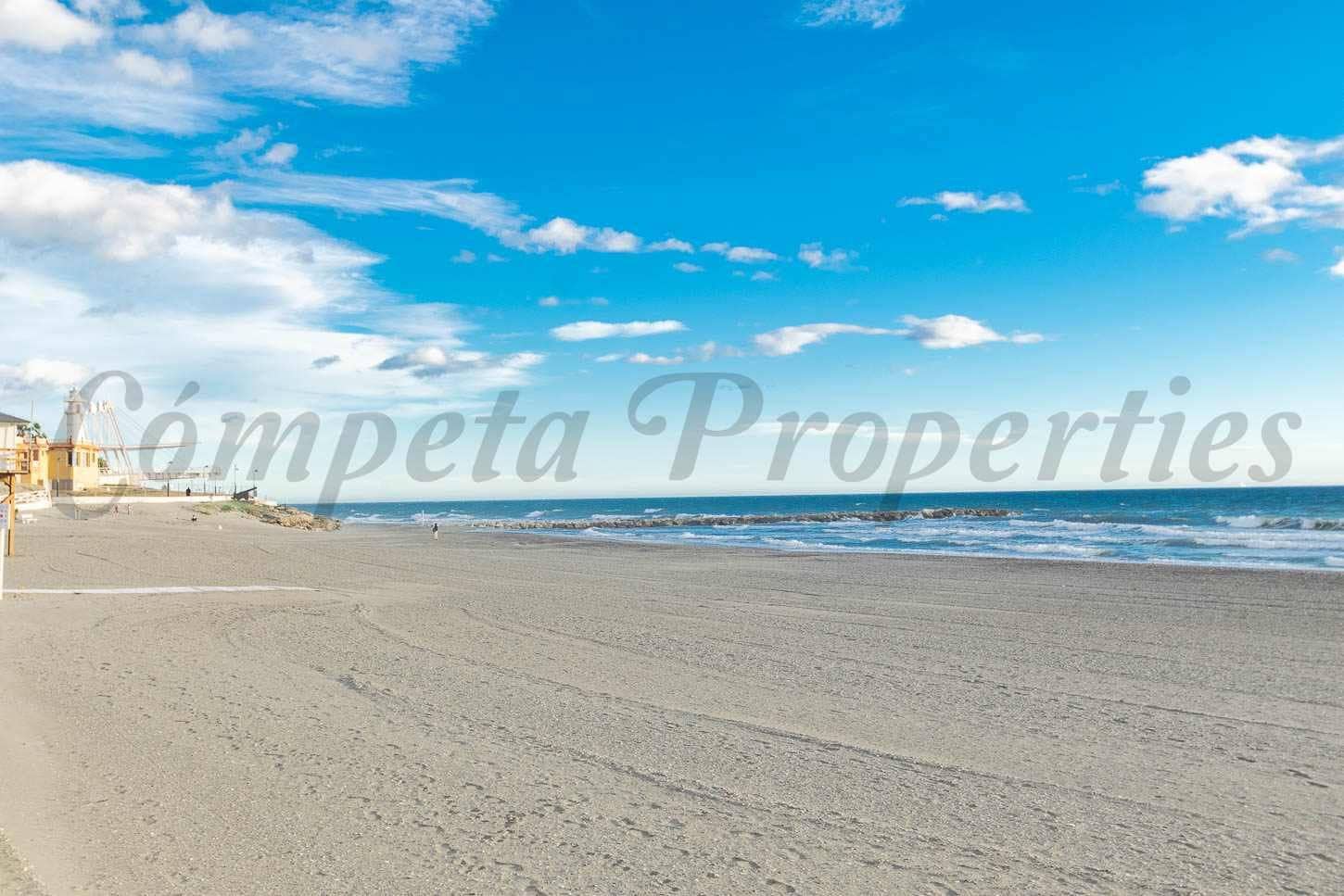 1 soverom Leilighet til leie i Torrox-Costa med svømmebasseng - € 750 (Ref: 10075928)