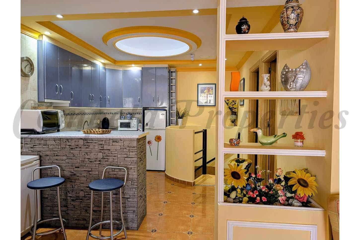 4 soverom Leilighet til leie i Torrox-Costa med svømmebasseng - € 700 (Ref: 10075929)