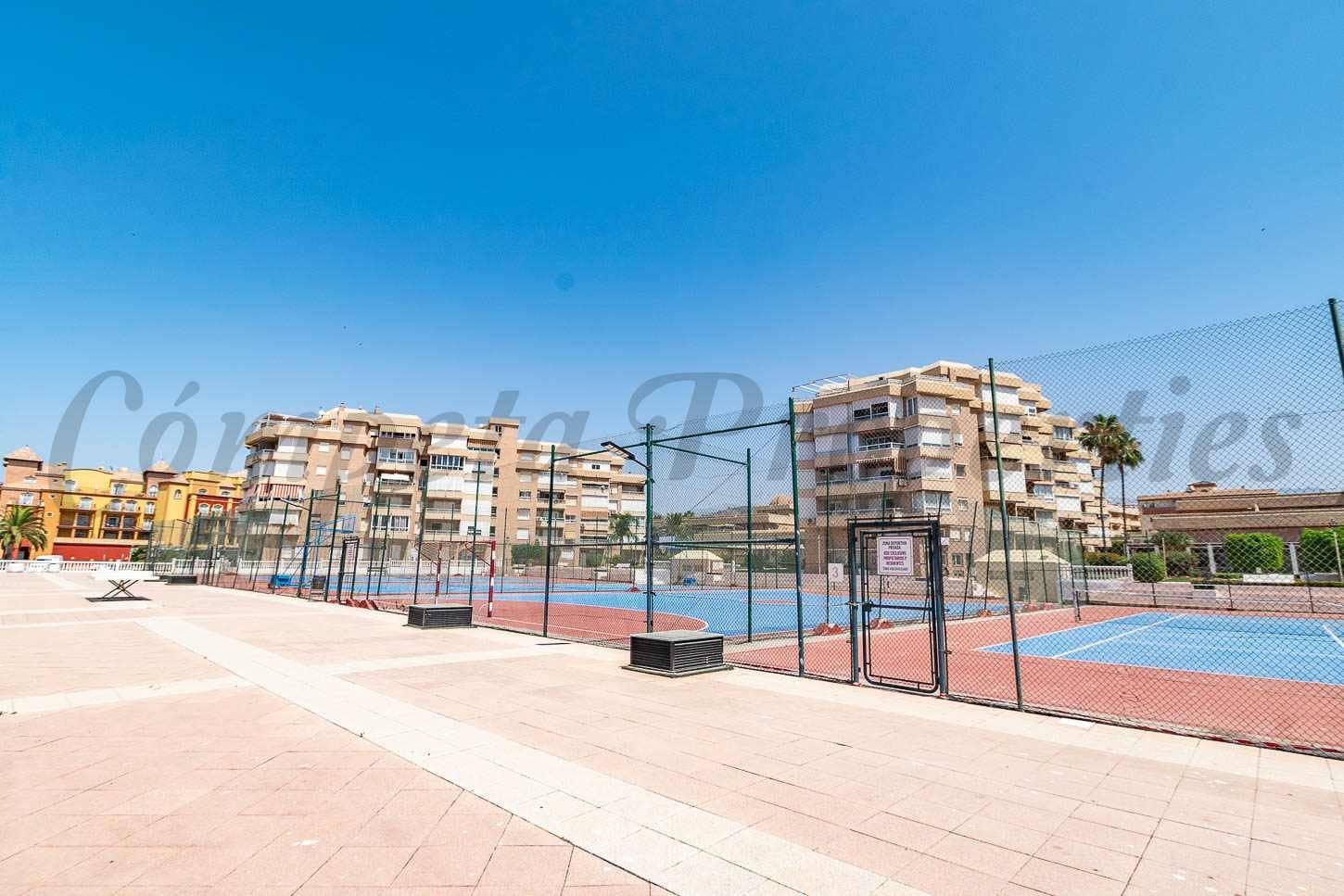 4 soverom Leilighet til leie i Torrox-Costa med svømmebasseng - € 700 (Ref: 10075929)