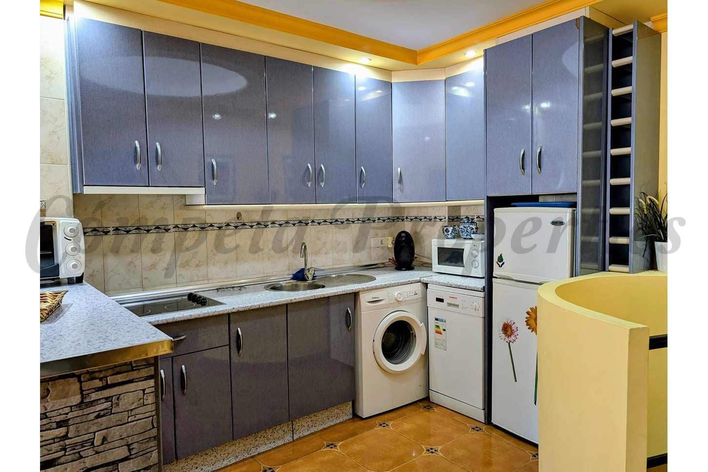 4 soverom Leilighet til leie i Torrox-Costa med svømmebasseng - € 700 (Ref: 10075929)