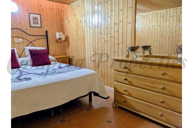 4 quarto Apartamento para arrendar em Torrox-Costa, Torrox com piscina - 700 € (Ref: 10075929)