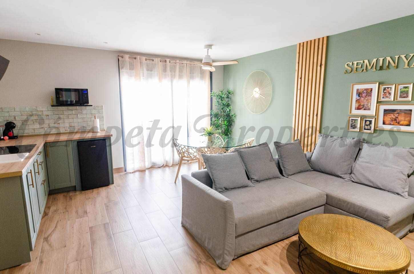 2 soverom Leilighet til leie i Competa med svømmebasseng - € 975 (Ref: 10075931)