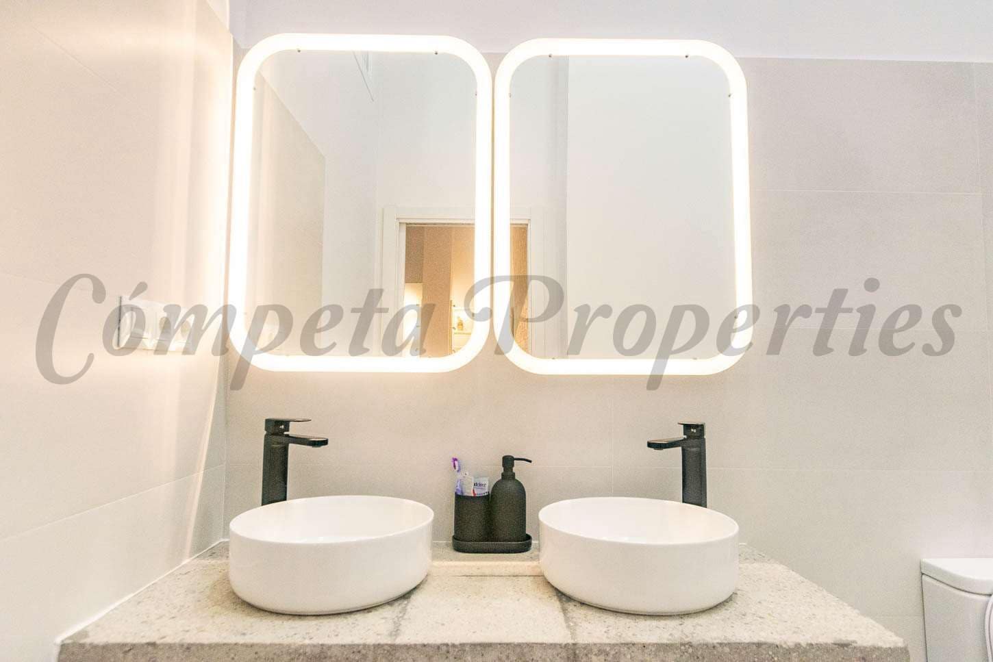 1 soverom Leilighet til leie i Competa - € 1 060 (Ref: 10075934)
