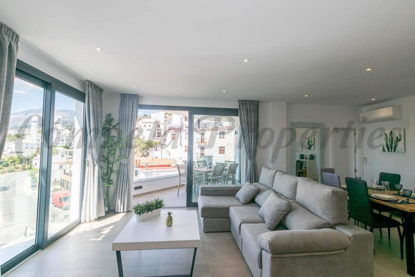 2 Zimmer Apartment zu vermieten in Competa mit Pool Garage - 900 € (Ref: 10075938)