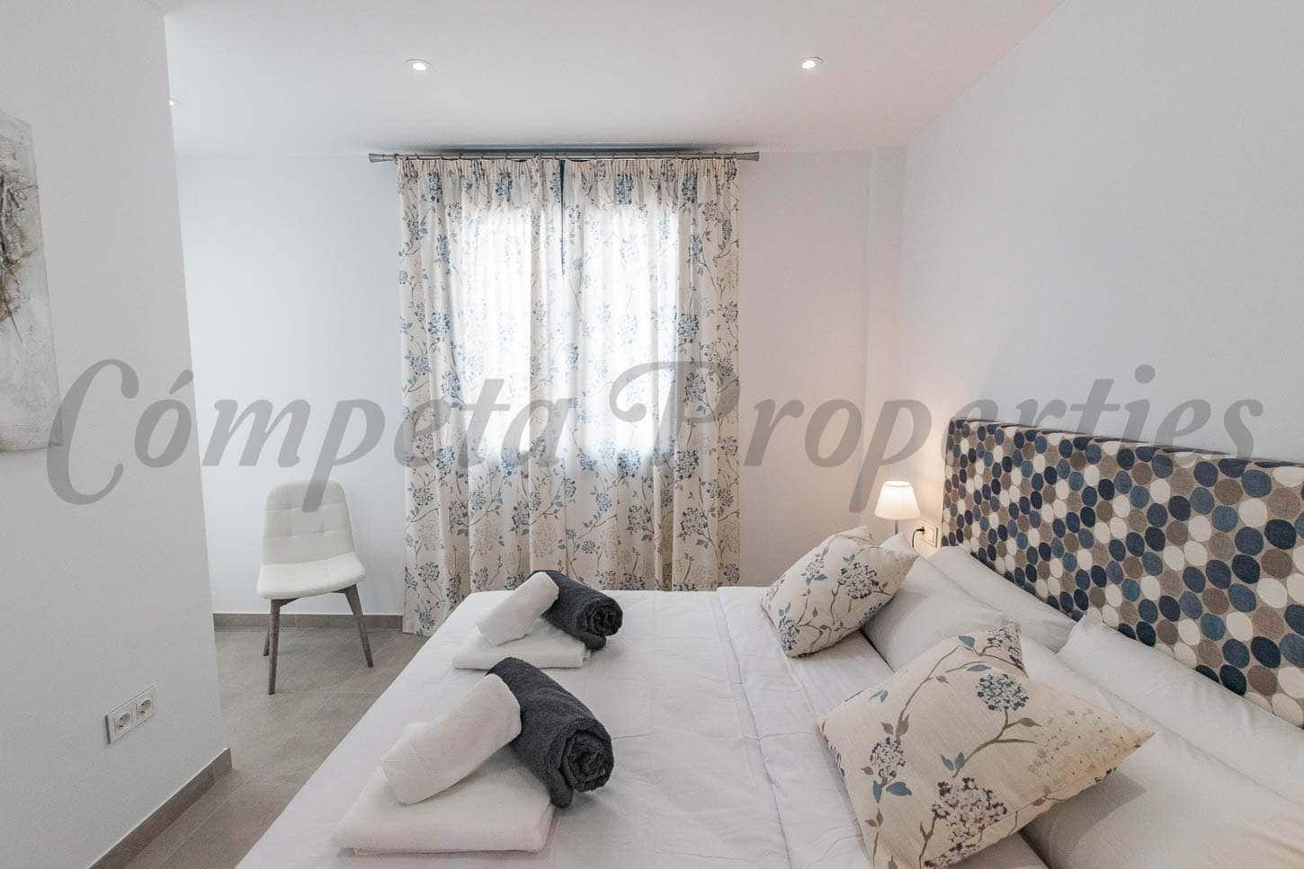 2 Zimmer Apartment zu vermieten in Competa mit Pool Garage - 900 € (Ref: 10075938)