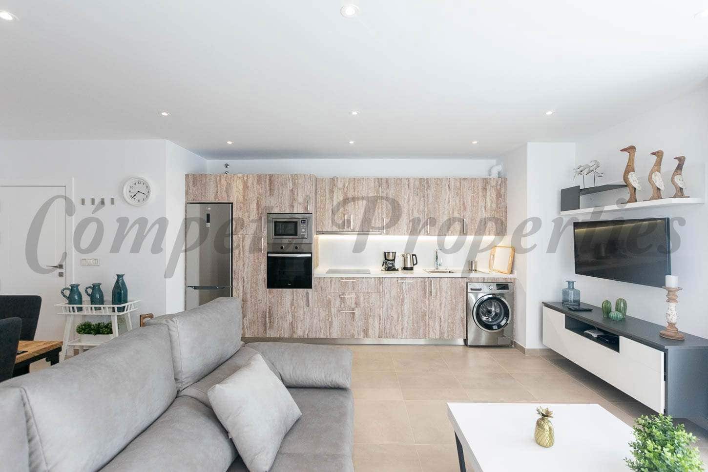 2 Zimmer Apartment zu vermieten in Competa mit Pool Garage - 900 € (Ref: 10075938)