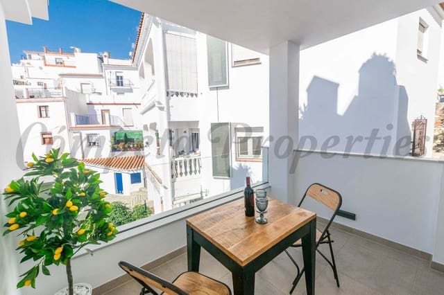2 Zimmer Apartment zu vermieten in Cómpeta mit Pool Garage - 900 € (Ref: 10075938)