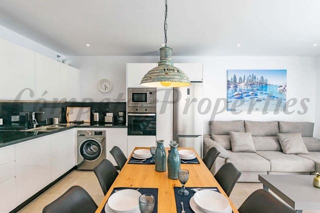 Appartement de 2 chambres à louer à Cómpeta avec piscine garage - 800 € (Ref: 10075939)