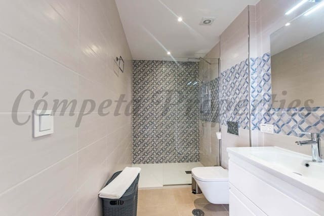 Appartement de 2 chambres à louer à Cómpeta avec piscine garage - 800 € (Ref: 10075939)