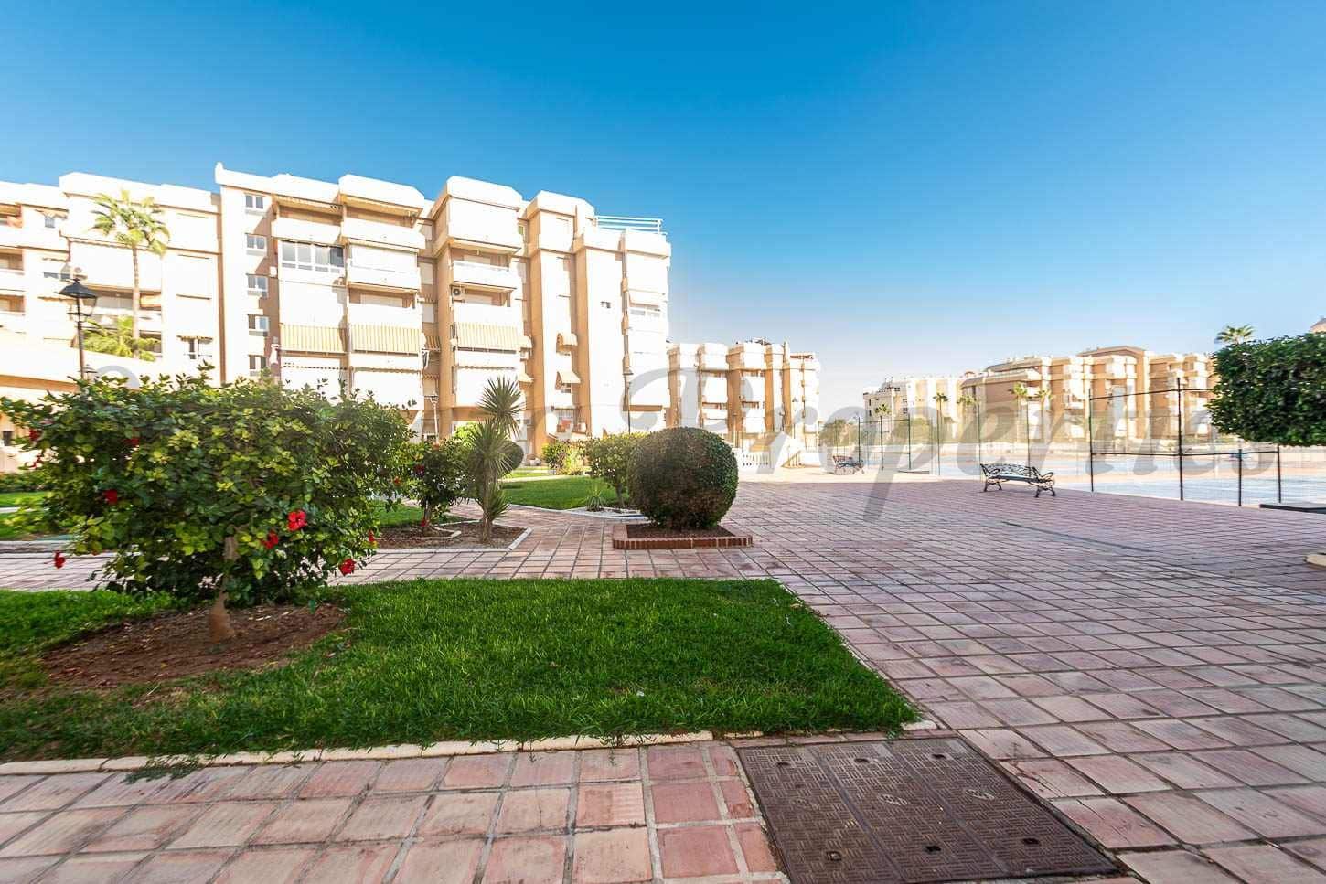 1 soverom Leilighet til leie i Torrox-Costa med svømmebasseng - € 650 (Ref: 10075941)