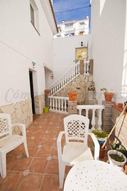 Apartamento de 3 habitaciones en Cómpeta en alquiler - 1.000 € (Ref: 10075943)