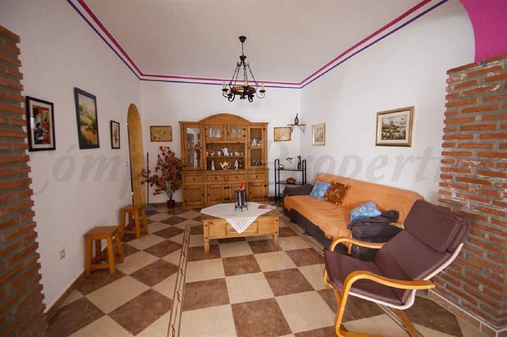 Apartamento de 3 habitaciones en Cómpeta en alquiler - 1.000 € (Ref: 10075943)