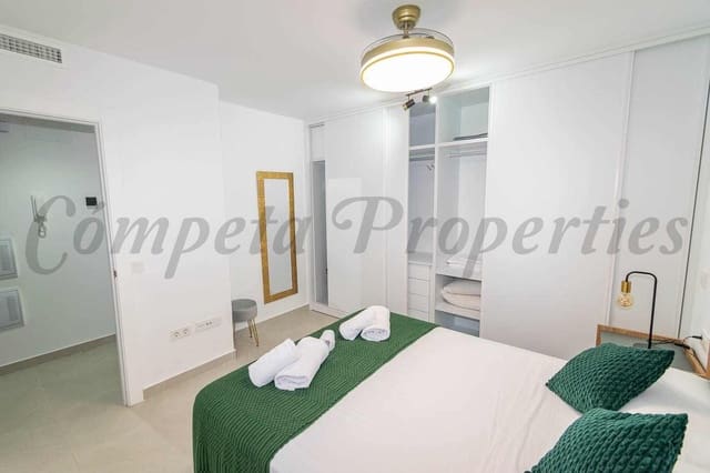 1 Zimmer Apartment zu vermieten in Torrox-Costa, Torrox mit Pool Garage - 850 € (Ref: 10075944)