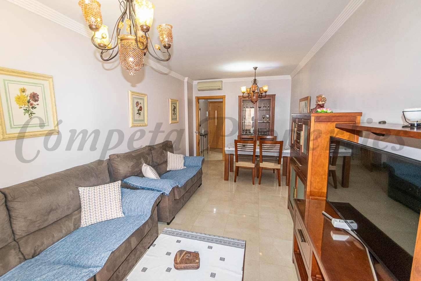 2 soveværelse Lejlighed til leje i Torrox-Costa med swimmingpool - € 800 (Ref: 10075945)