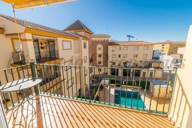 3 sovrum Lägenhet att hyra i El Morche, Torrox med pool - 1 000 € (Ref: 10075947)