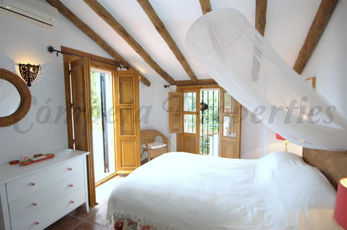 4 quarto Quinta/Casa Rural para arrendamento para férias em Competa com piscina - 2 030 € (Ref: 10075948)