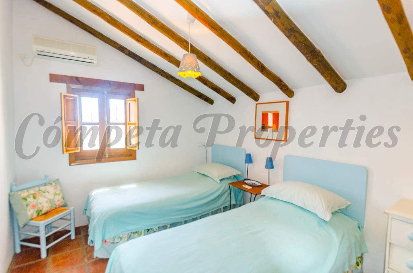4 quarto Quinta/Casa Rural para arrendamento para férias em Competa com piscina - 2 030 € (Ref: 10075948)