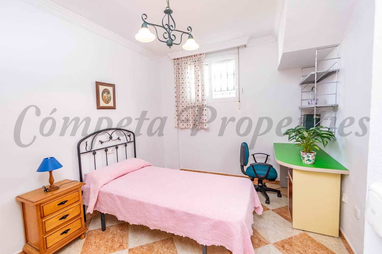 3 makuuhuone Huoneisto vuokrattavana paikassa Torrox - 850 € (Ref: 10075949)