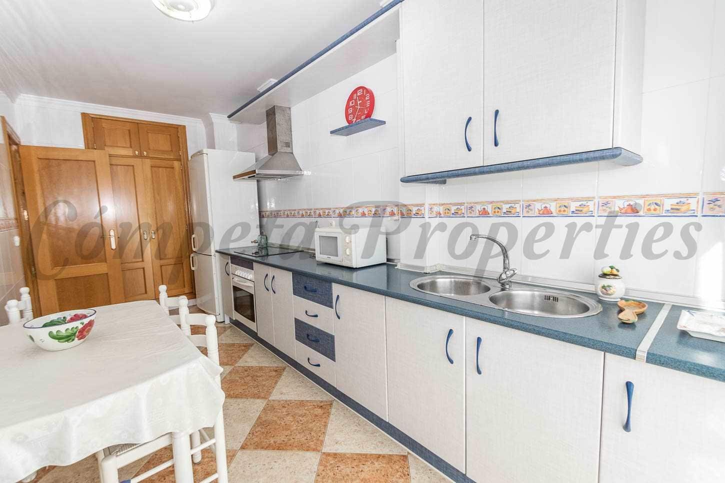 3 makuuhuone Huoneisto vuokrattavana paikassa Torrox - 850 € (Ref: 10075949)