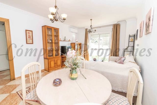 3 soverom Leilighet til leie i Torrox Pueblo, Torrox - € 850 (Ref: 10075949)