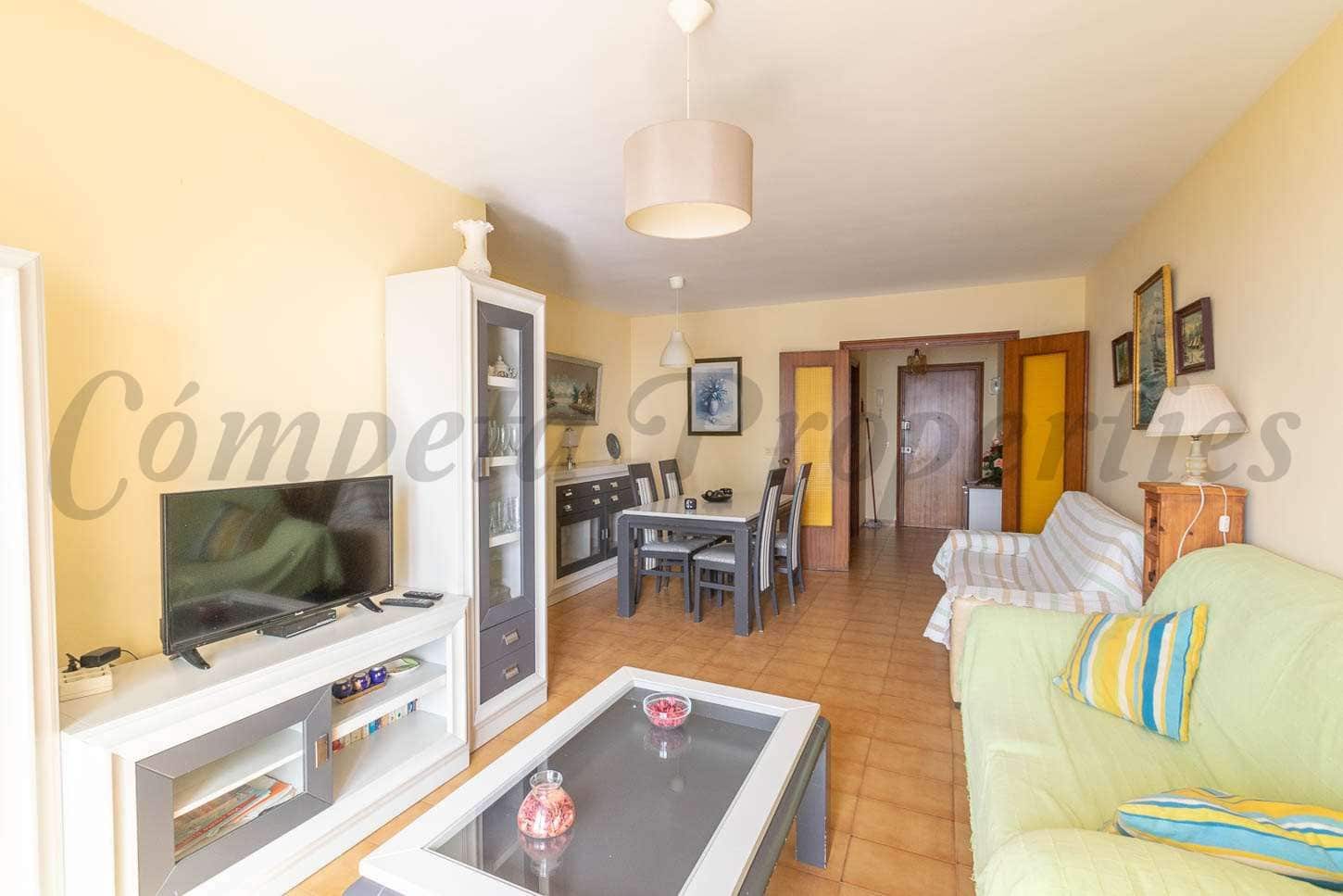 3 quarto Apartamento para arrendar em Torrox-Costa - 1 000 € (Ref: 10075950)
