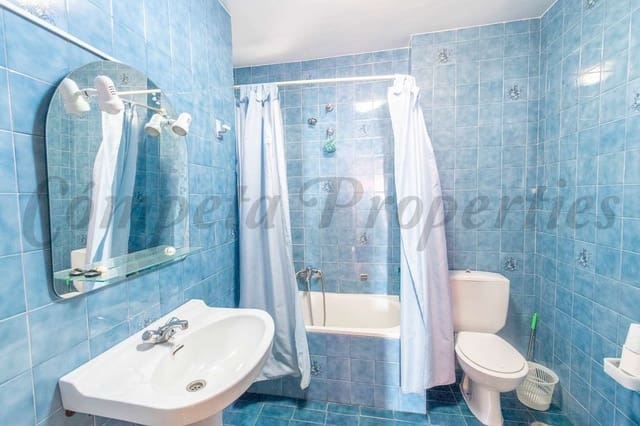 3 quarto Apartamento para arrendar em Torrox-Costa, Torrox - 1 000 € (Ref: 10075950)