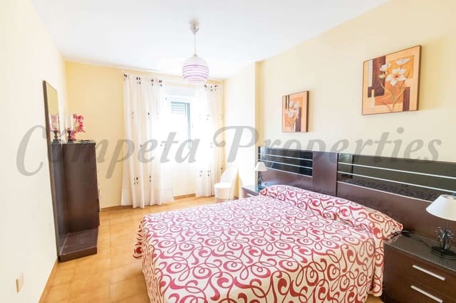 3 quarto Apartamento para arrendar em Torrox-Costa, Torrox - 1 000 € (Ref: 10075950)