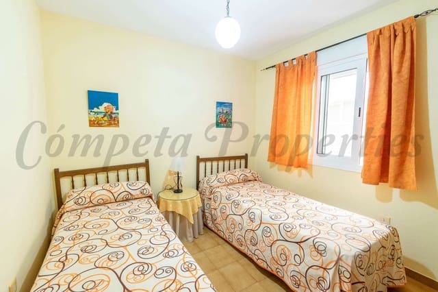 3 quarto Apartamento para arrendar em Torrox-Costa, Torrox - 1 000 € (Ref: 10075950)