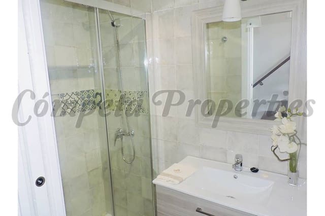1 slaapkamer Appartement te huur in El Morche, Torrox - € 600 (Ref: 10075954)