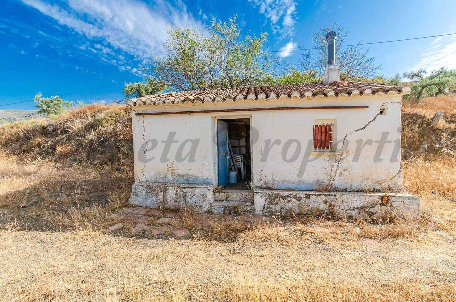 Finca/Herregård til salgs i Sedella - € 55 500 (Ref: 10075955)